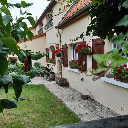 Les Alouettes B&B Hardecourt-aux-Bois Buitenkant foto